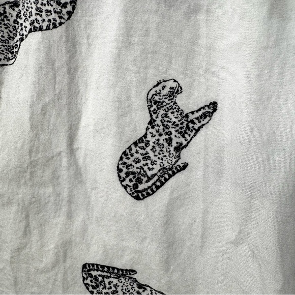 NWT JACKSON White And Black Cheetah Leopard Graphic Men's Poplin Button Up Sz L - Picture 7 of 15